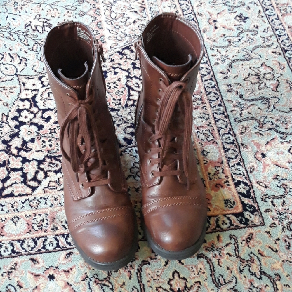 Arizona Brown Leather Boots